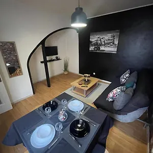 Spacieux & Lumineux Proche Paris Appartement